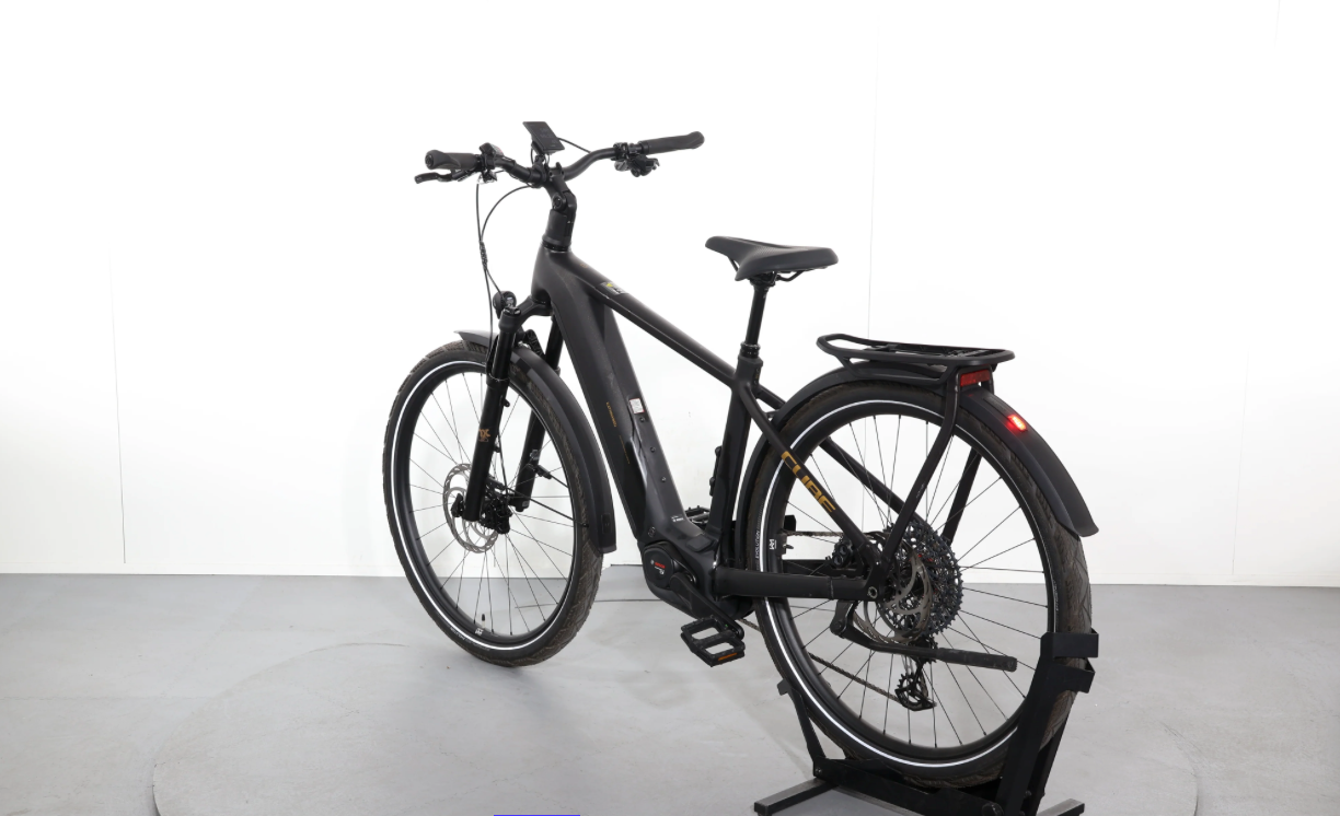 Cube Kathmandu Hyb SLT 800   ( Año 2025  ) - Bicicleta Reacondicionada