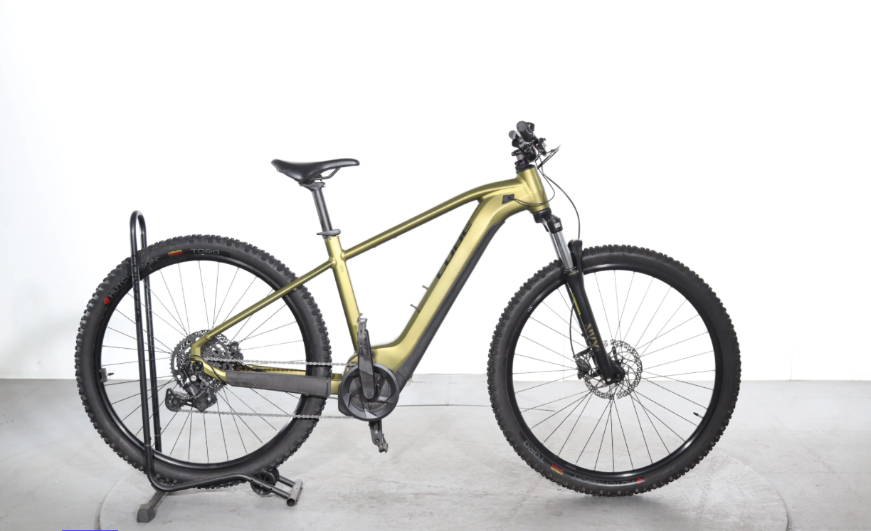 Cube Reaction Hybrid Performance 625   ( Año 2024  ) - Bicicleta Reacondicionada
