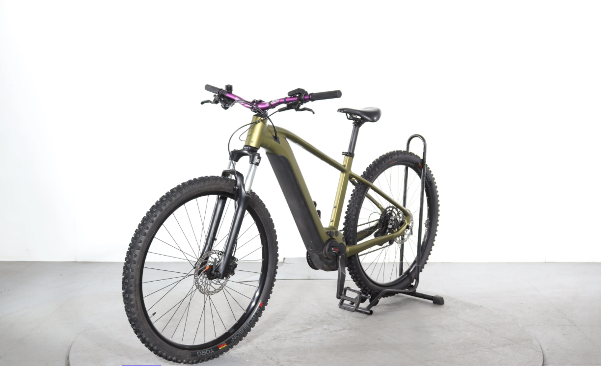 Cube Reaction Hybrid Performance 625   ( Año 2024  ) - Bicicleta Reacondicionada