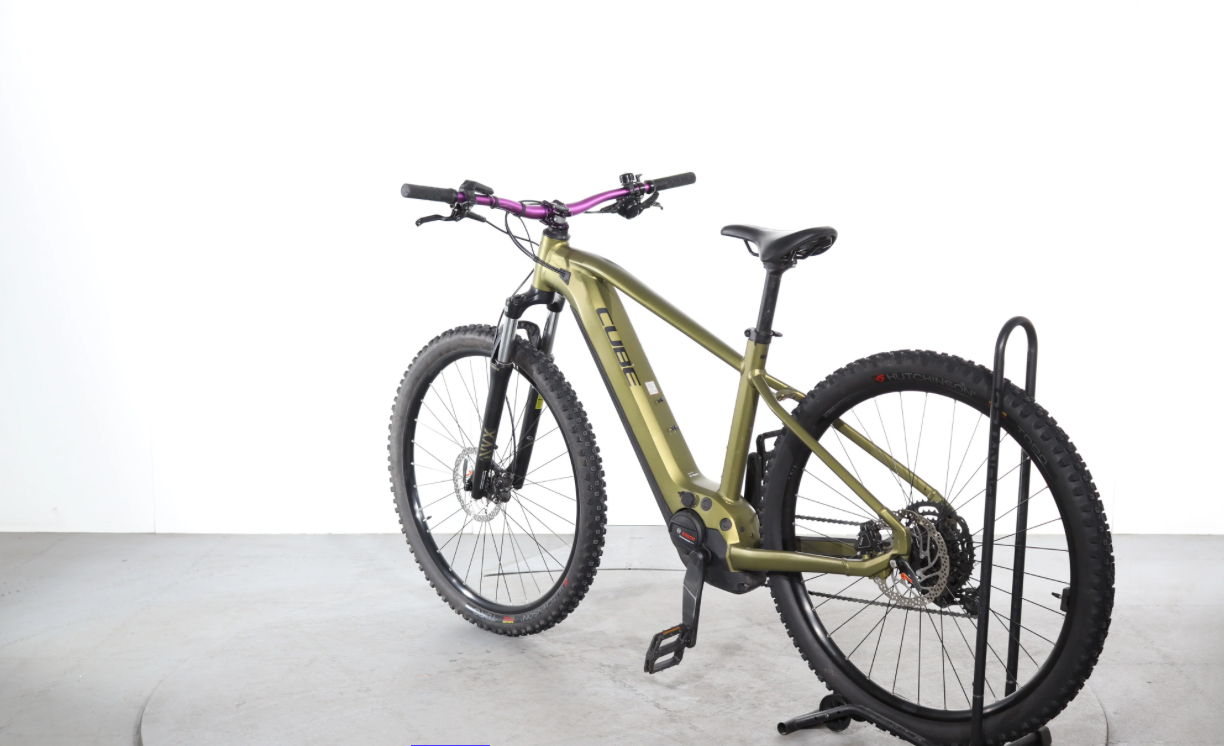 Cube Reaction Hybrid Performance 625   ( Año 2024  ) - Bicicleta Reacondicionada