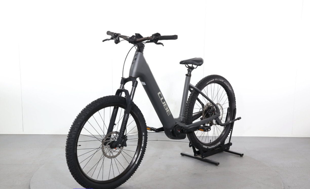 Cube Reaction Hybrid Race 750   ( Año 2024  ) - Bicicleta Reacondicionada