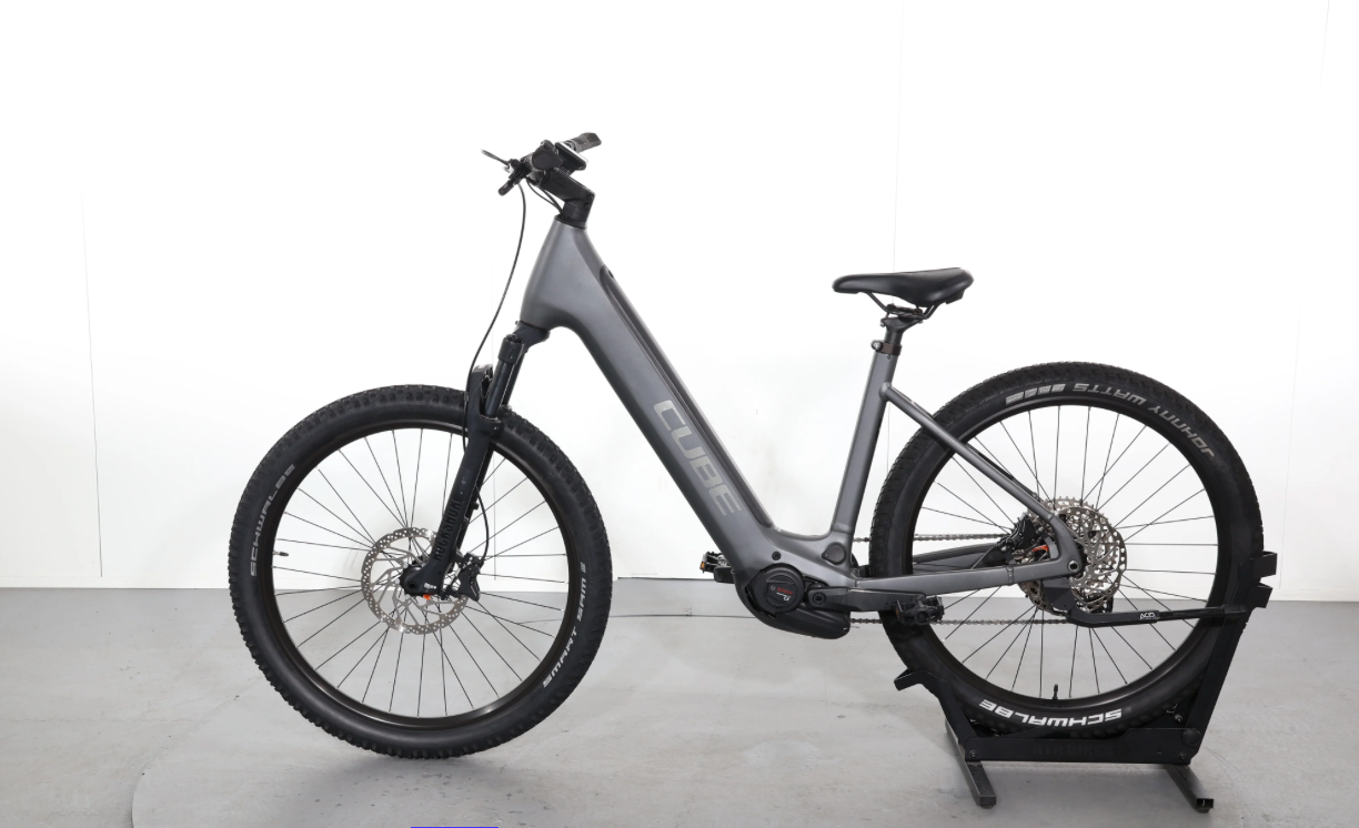 Cube Reaction Hybrid Race 750   ( Año 2024  ) - Bicicleta Reacondicionada