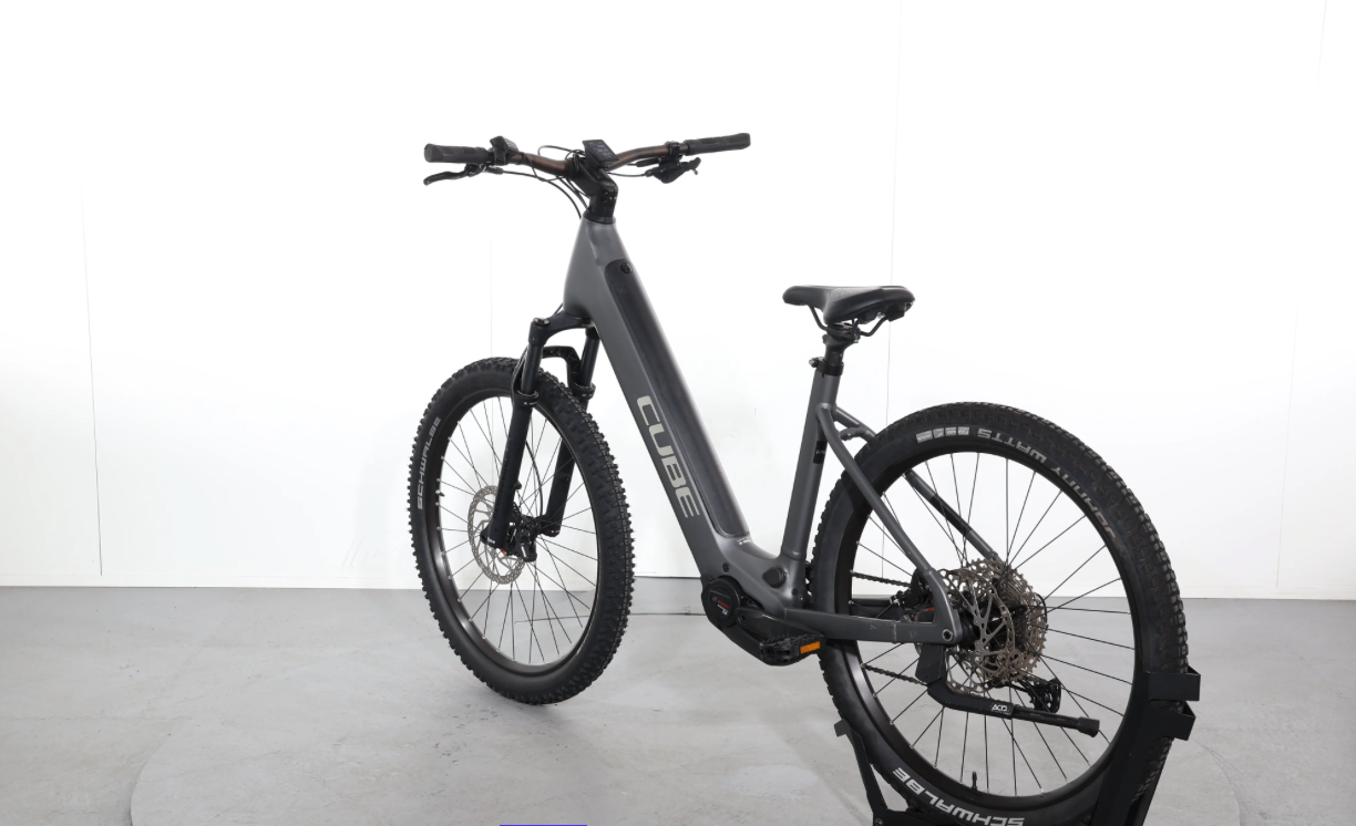 Cube Reaction Hybrid Race 750   ( Año 2024  ) - Bicicleta Reacondicionada