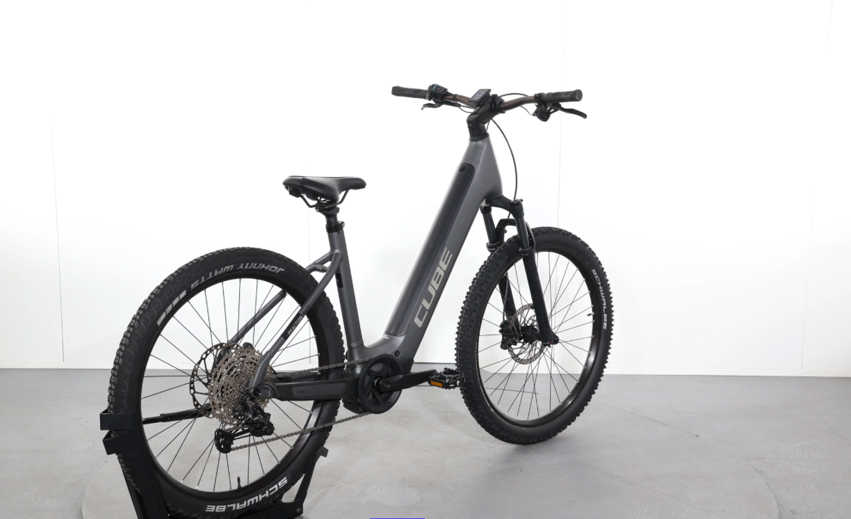 Cube Reaction Hybrid Race 750   ( Año 2024  ) - Bicicleta Reacondicionada