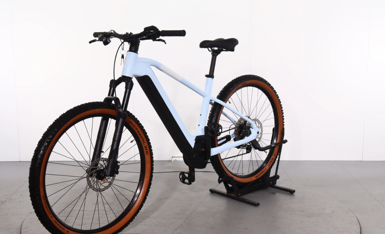 Cube Reaction Hybrid Pro   ( Año 2023  ) - Bicicleta Reacondicionada