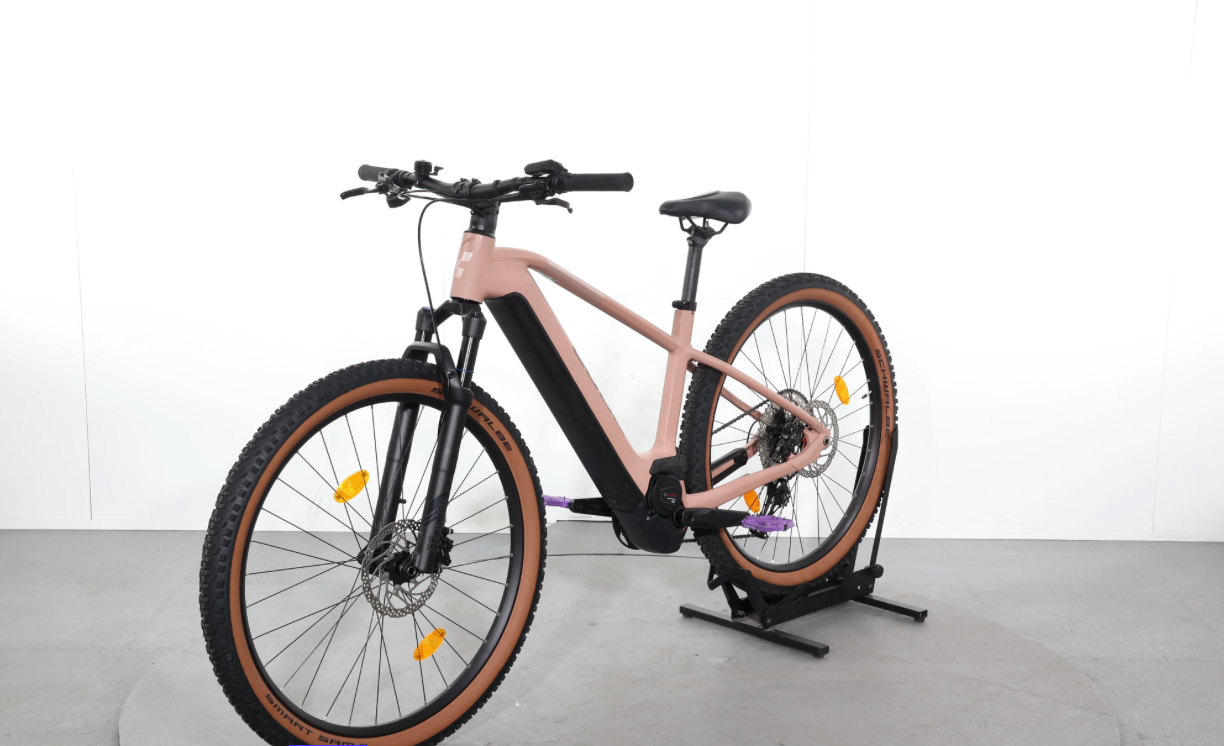 Cube Reaction Hybrid Pro   ( Año 2023  ) - Bicicleta Reacondicionada