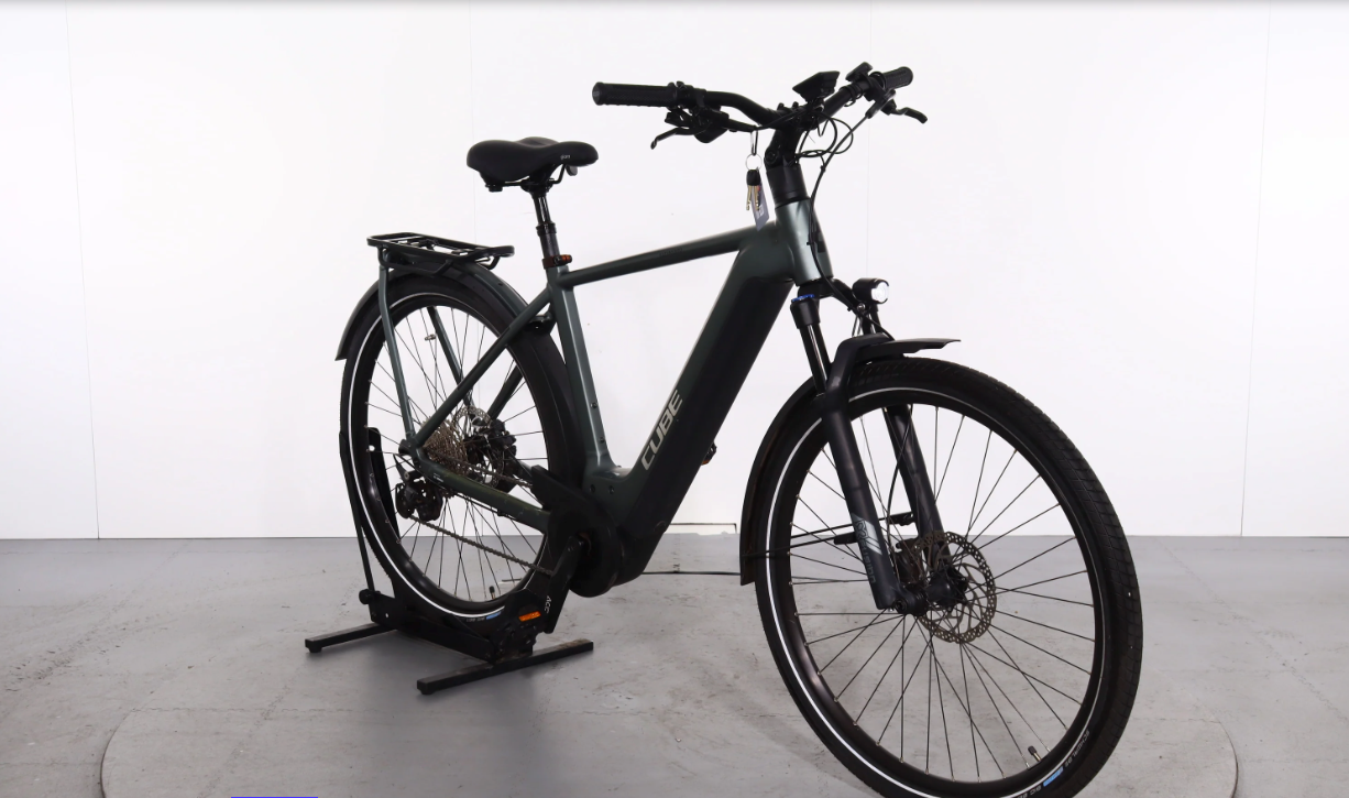 Cube Kathmandu Hybrid Pro    Año 2023 - Bicicleta Reacondicionada