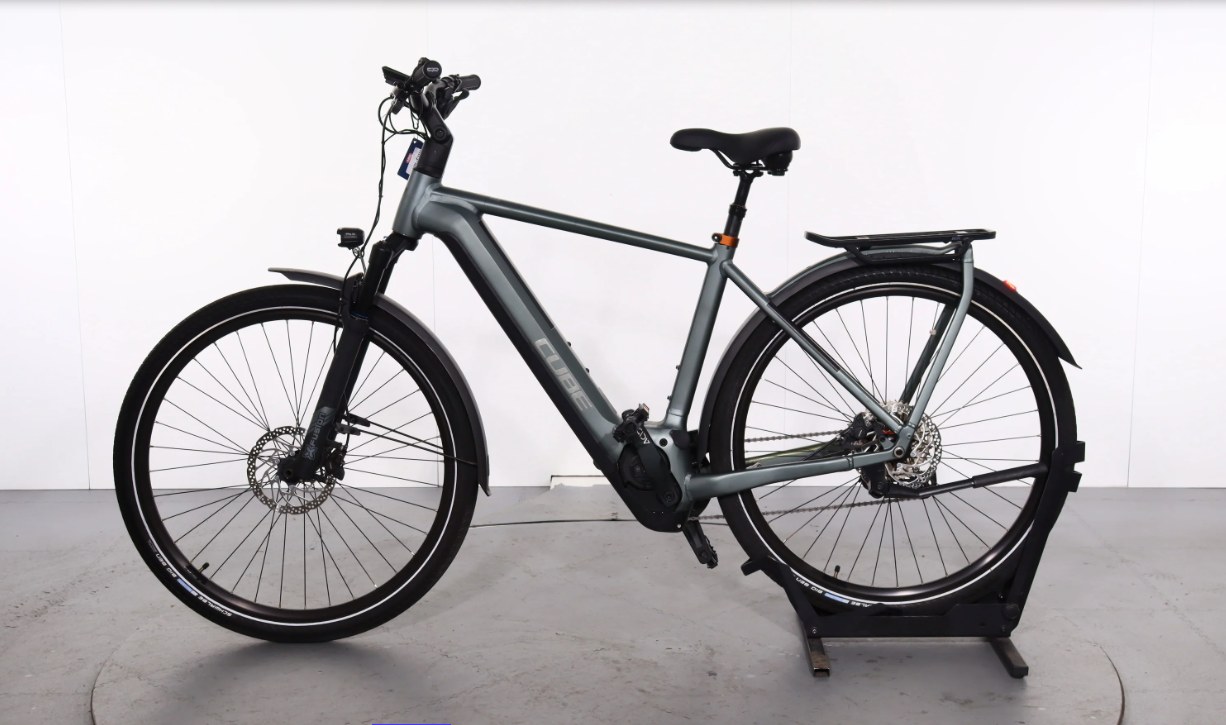 Cube Kathmandu Hybrid Pro    Año 2023 - Bicicleta Reacondicionada