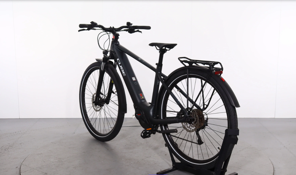Cube Touring Hybrid Pro    Año 2023 - Bicicleta Reacondicionada