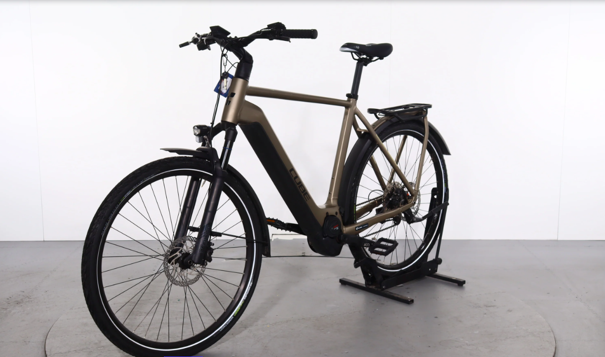Cube Kathmandu Hybrid Pro    Año 2023 - Bicicleta Reacondicionada