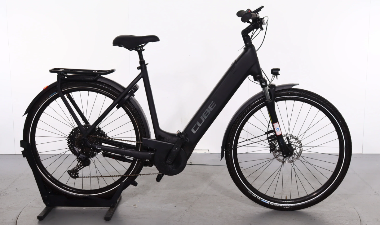 Cube Touring Hybrid Pro 625    Año 2023 - Bicicleta Reacondicionada