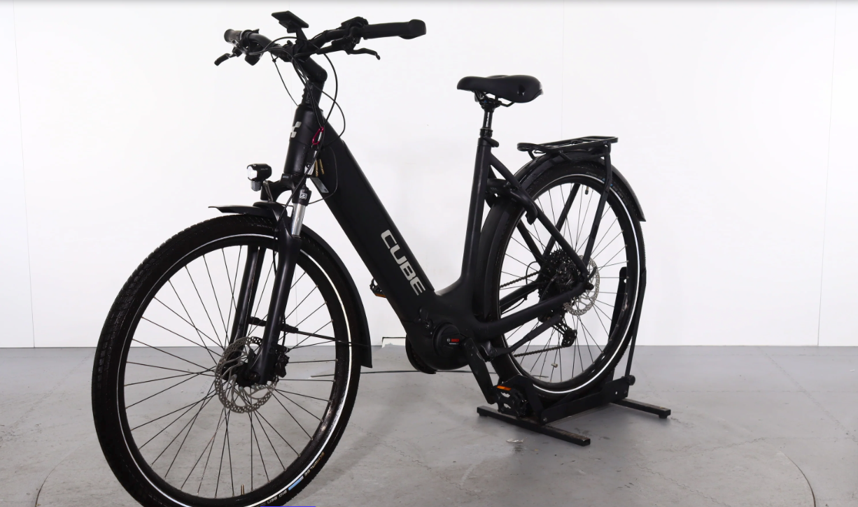 Cube Touring Hybrid Pro 625    Año 2023 - Bicicleta Reacondicionada