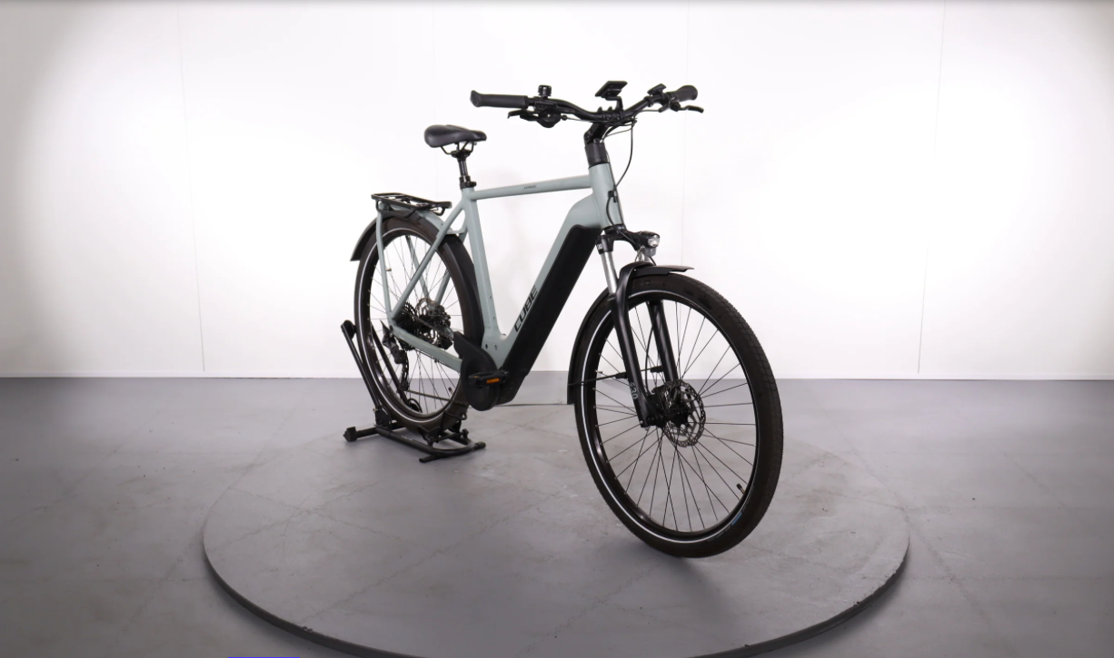 Cube Kathmandu Hybrid One 625    Año 2023 - Bicicleta Reacondicionada
