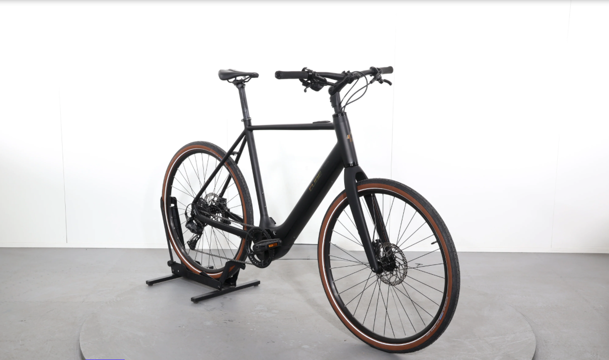 Cube Editor Hybrid Pro 400X    Año 2024 - Bicicleta Reacondicionada