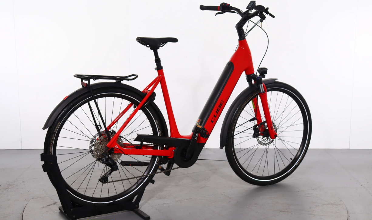 Cube Supreme Sport Hybrid Pro    Año 2024 - Bicicleta Reacondicionada