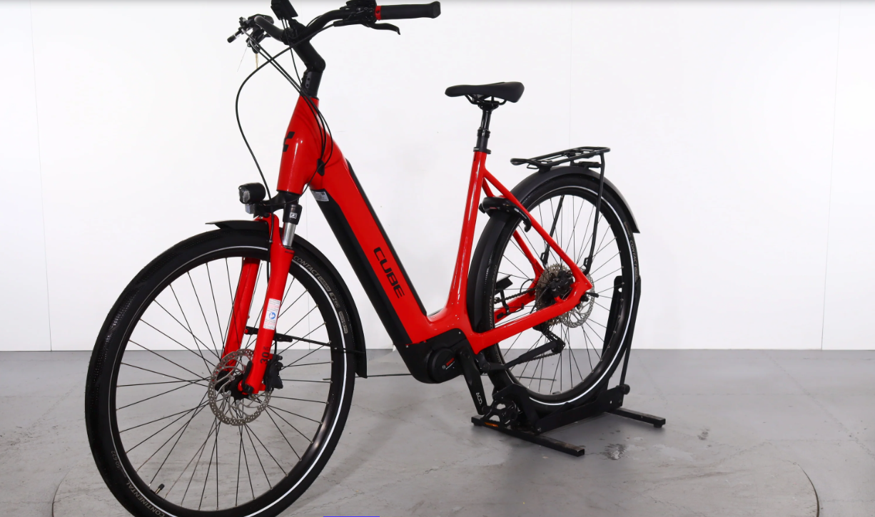Cube Supreme Sport Hybrid Pro    Año 2024 - Bicicleta Reacondicionada