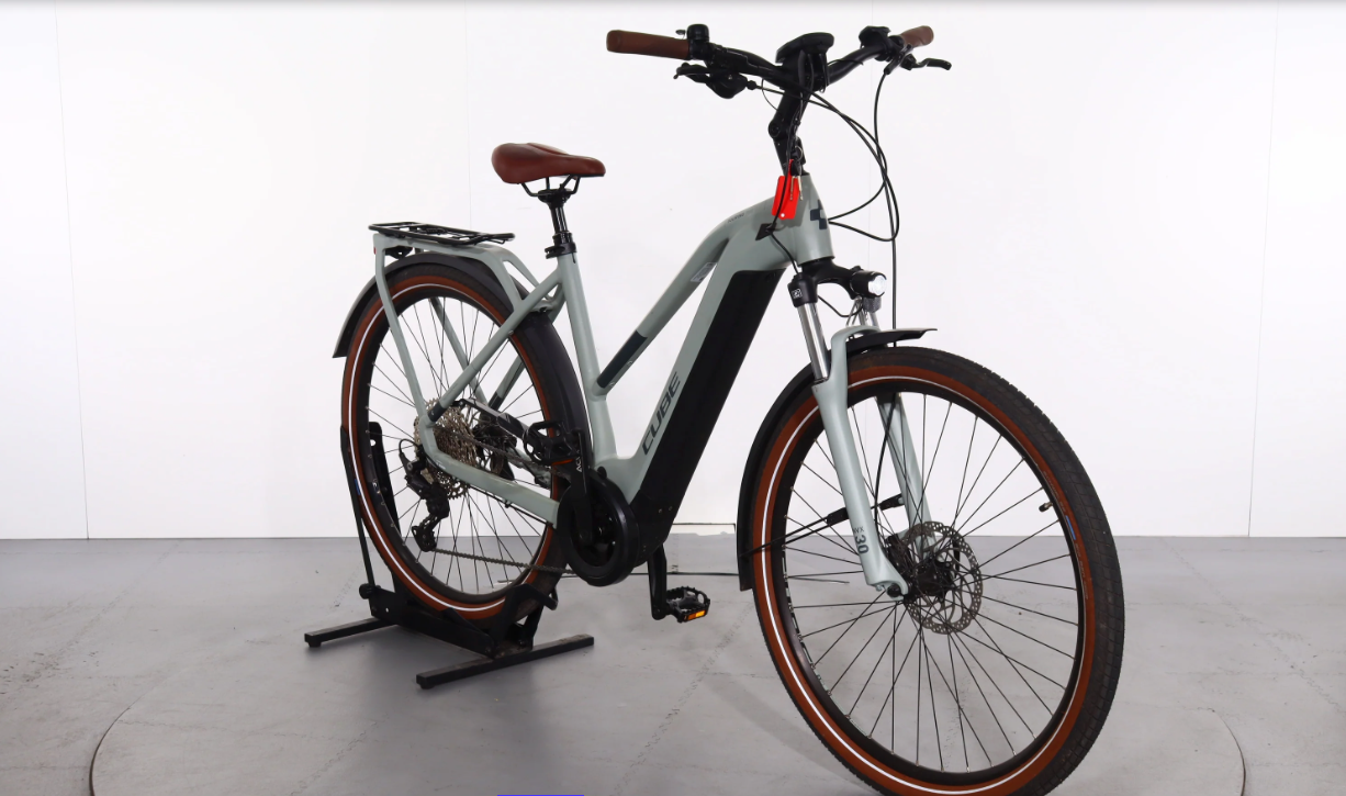 Cube Touring Hybrid Pro    Año 2022 - Bicicleta Reacondicionada