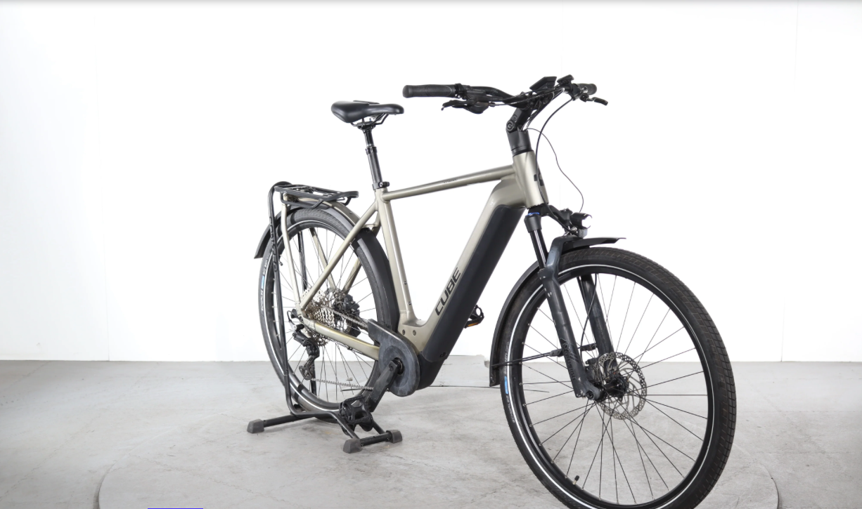 Cube Kathmandu Hybrid Pro   Año 2022 - Bicicleta Reacondicionada