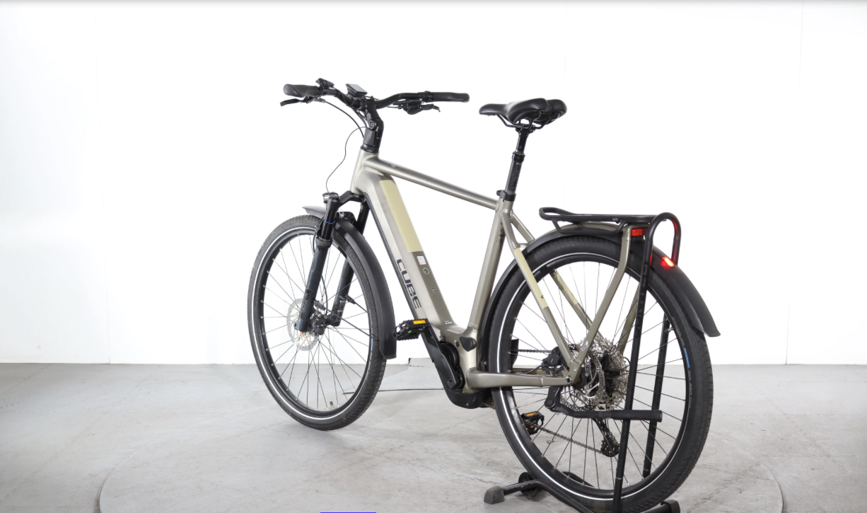 Cube Kathmandu Hybrid Pro   Año 2022 - Bicicleta Reacondicionada